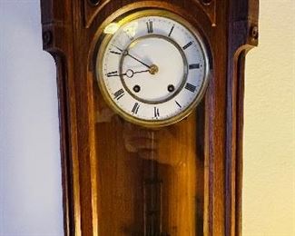 71_____ $150 
Regulator clock  • 26"T x 13"