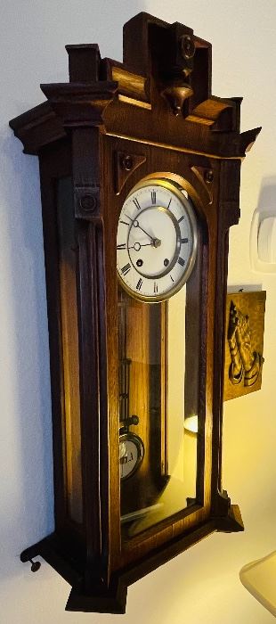 71_____ $150 
Regulator clock  • 26"T x 13"