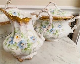 12 - $195 - English ironstone wash set (7 pieces) Blue and yellow roses gold edge. (7 pieces)
Washbasin • 6high 15across
large pitcher • 12high 10across
small pitcher • 8high 6across
chamber with lid • 6high 10across
small vase • 5high 4across
Carafe 4high • 5across
Soap dish– three pieces • 4high 6across