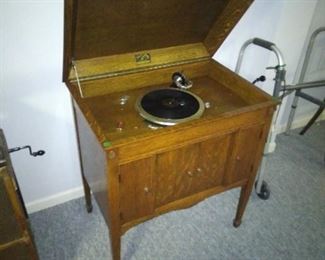 Old victrola excellent condition
