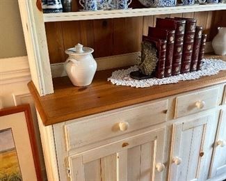 Ethan Allen Hutch