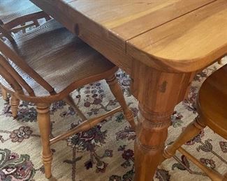 Ethan Allen Table with Leaves