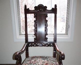 DINING CHAIR