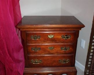 NIGHTSTAND