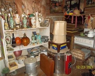 lamps, Kiln, and a vintage/retro Hotpoint stove