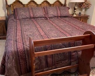 King size bed, quilt rack, & 2 bedside tables