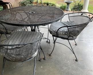 Outdoor table & 4 chairs