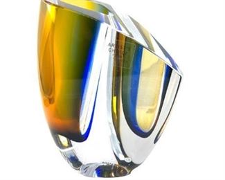 Lot 007-039
Göran Wärffs Signed "Mirage, Kosta Boda Vase Small