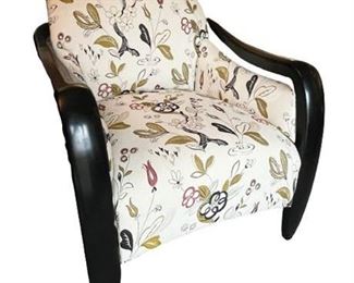 Lot 020-001
Contemporary Bergere Style Arm Chair