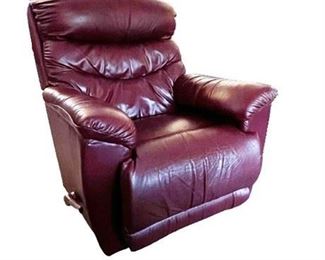 Lot 021-001
La-Z-Boy Leather Swivel Recliner