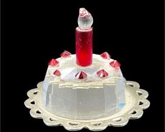 Lot 065-001
Swarovski Birthday Cake