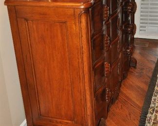 Great Side Detail on the Foyer Chest!