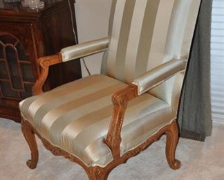 Side View of the Gorgeous Baker Chair!