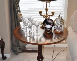 Stunning Maitland Smith Round Inlaid and Banded Pedestal  Side Table, 27”w x 29”h