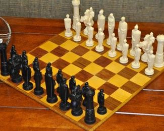 Wonderful Arni Toriart  Chess Set,  Made in Italy, Includes Chess Pieces, Wooden Storage Case and Board (Romans vs Teutons)