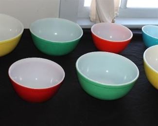 Pyrex Nesting Mixing Bowls (3 Sets)