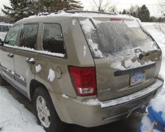 05 JEEP GRAND CHEROKEE REAR