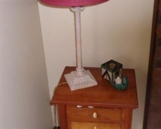 CHERRY TABLE LAMP