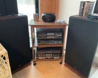 Vintage Fisher Stereo System w/Speakers