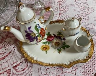 Vintage collectible tea set