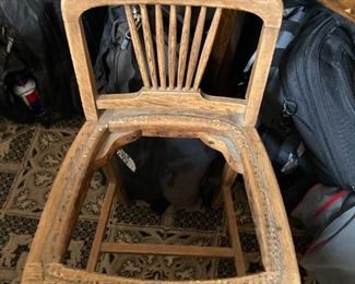 Antique chair (needs repair)