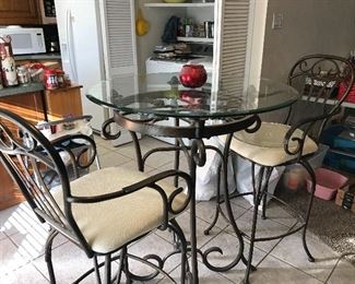 Awesome Glass Top Table and Chairs