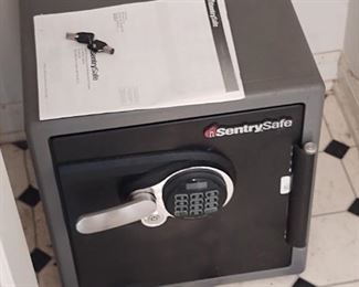 Sentry Safe With Key & Manual