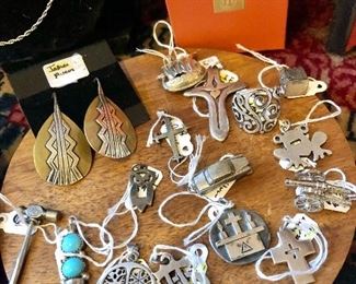 JAMES AVERY RETIRED CHARMS AND PENDANTS, EARRINGS.