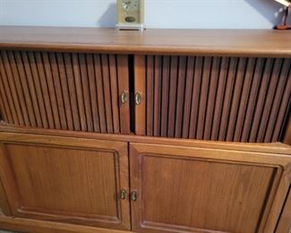 Curtis Mathis Mid-Century AM/FM Console including record player-works great