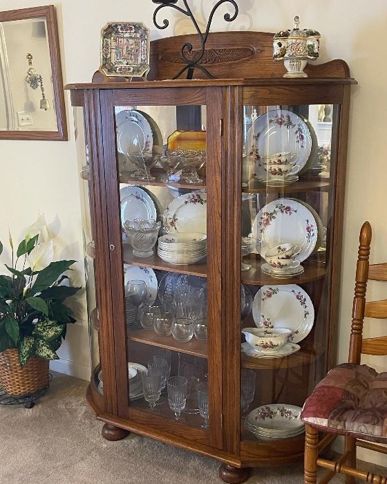 ANTIQUE CURIO CABINET 
CHINA
GLASSWARE 