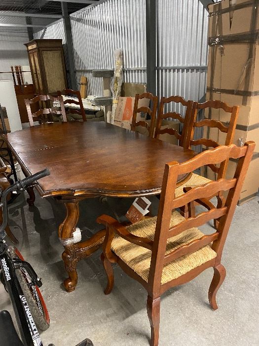 CENTURY DINING TABLE AND 8 CHAIRS
46" X89" WITH 2-20” LEAVES EXTENDS TO 12'9"
WAS $2200, NOW $1950! 