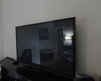 Panasonic Plasma TV (TC-P50560) 2013 60"