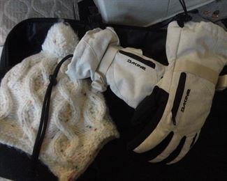 Burton Toboggan/Dakine Gloves (XS)