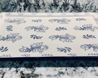 Handled Blue & White Handled Platter b y Baum