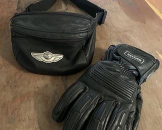 Harley Davidson Fanny Pack and Hipora Kevlar
Leather Gloves Size XXL