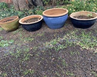 (4) Ceramic Pots