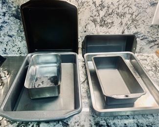 (6) Baking Lot: 3-Loaf Pans & 3-Rectangular Pans