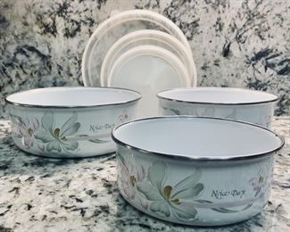 (3) Set of Lidded Enamel Bowls
