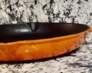 Le Creuset Orange Skillet 30, France