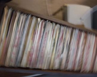 Approx 700 45's all in sleeves in pristine condition