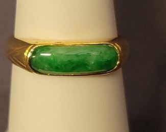 14k Jade Ring Size 6½, 3.09 grams