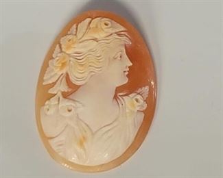 Loose Cameo on Shell, Total Weight is 4.22 grams