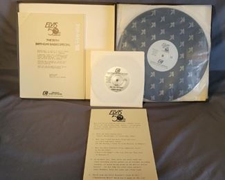 Elvis 50th Birthday Broadcast Radio Special Pack:
Cue sheets with time, promo questions & answers, 45' demo, 6 vinyl LP's