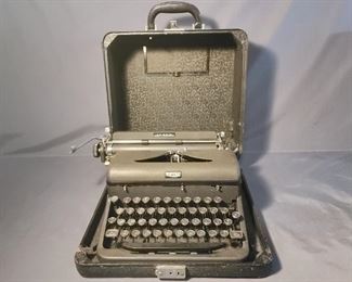 Vintage Royal Arrow Typewriter in Case