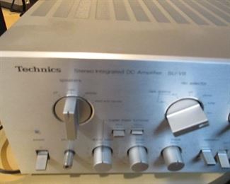Vintage Technics Amplifier Su-v8