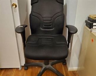 Very nice office chair