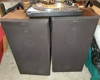 Large Sony speaker/turntable 