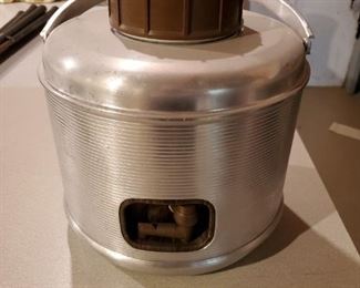 Aluminum cooler with spicket 
