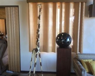 Art, wicker/rattan/raffia giraffe