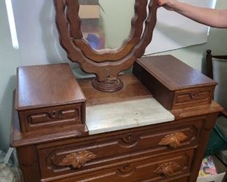 This dressing table is from the late 30's to early 40's